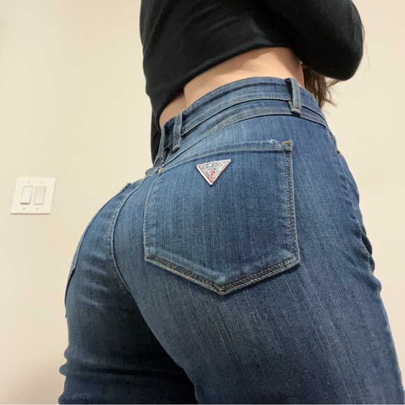 GUESS 1981 SKINNY FIT - Picture 1 of 11